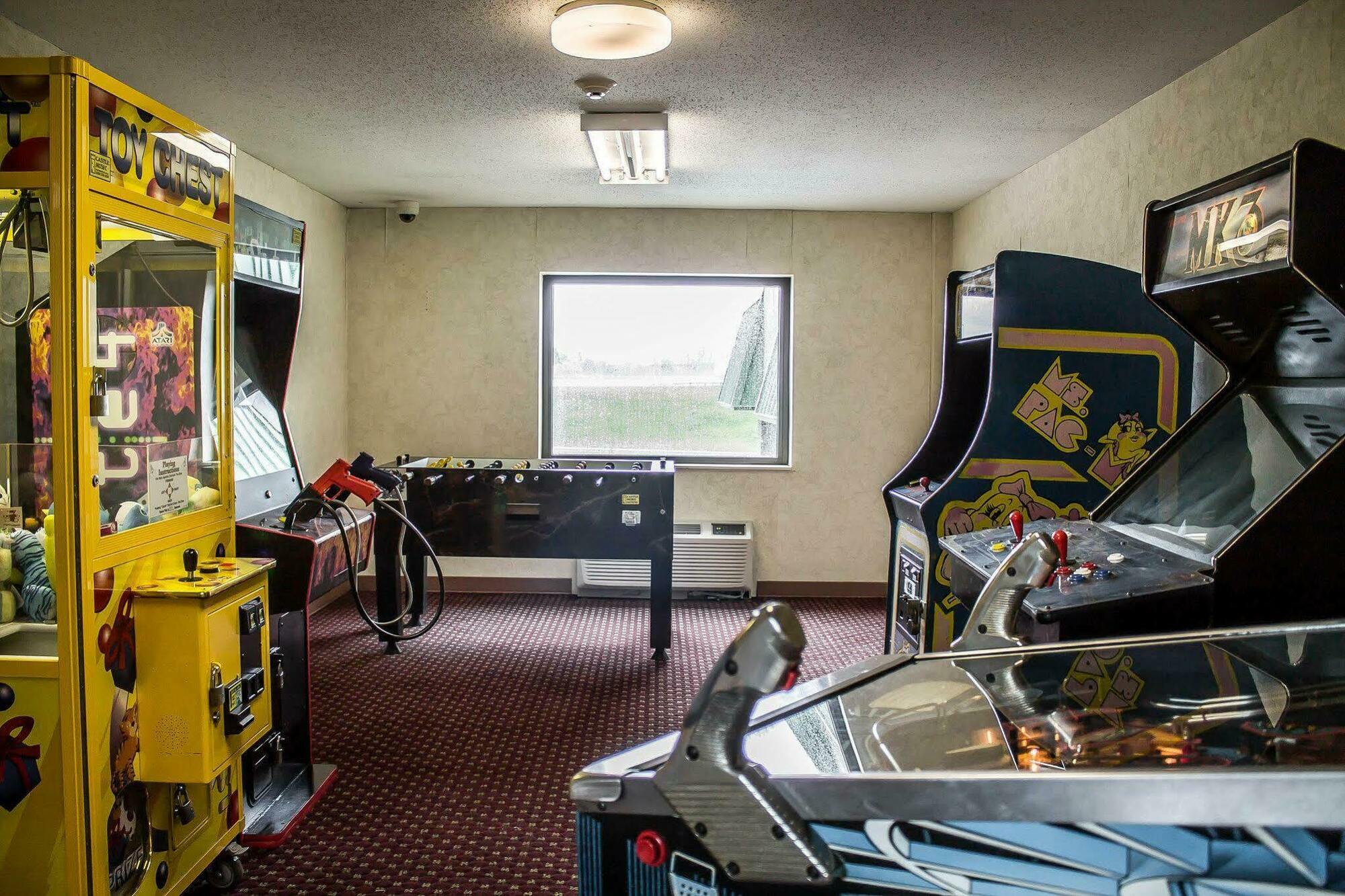 Quality Inn & Conference Center Акрон Екстер'єр фото